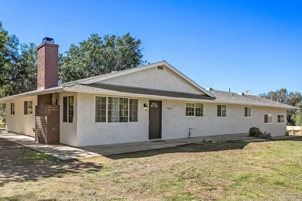 Valley Center, CA 92082,29948 Mauka DR