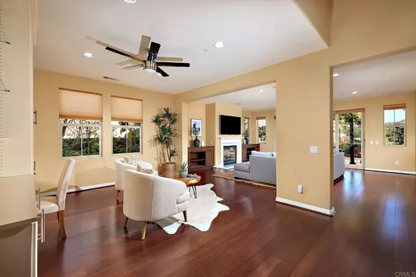 Carlsbad, CA 92009,7036 Sitio Frontera