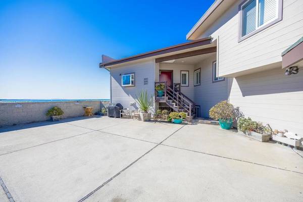 Carlsbad, CA 92008,3093 Ocean ST