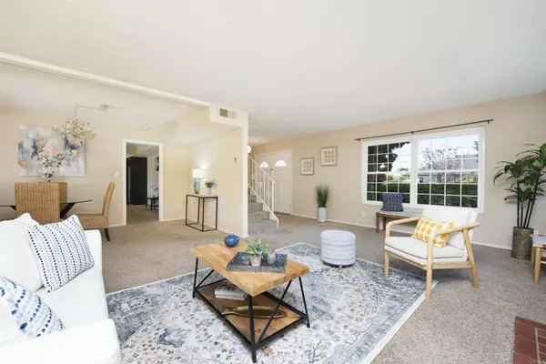 Carlsbad, CA 92008,2035 Linda LN