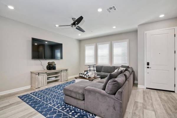 Vista, CA 92084,1133 Delpy View Pt