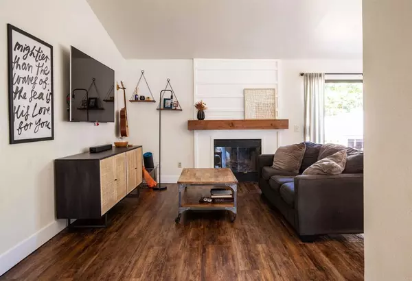 Escondido, CA 92027,1972 Maverick