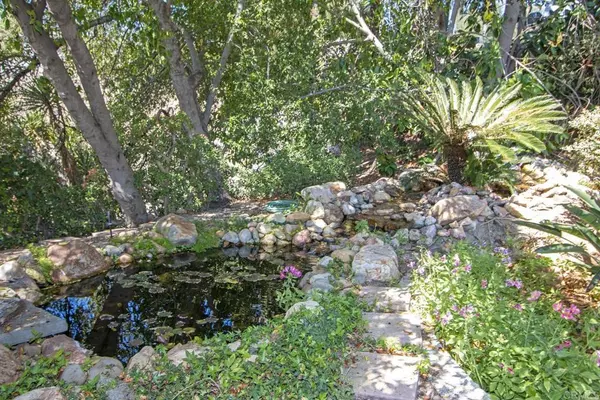 Fallbrook, CA 92028,2705 Via Del Robles