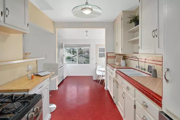 San Diego, CA 92115,6561 Malcolm DR