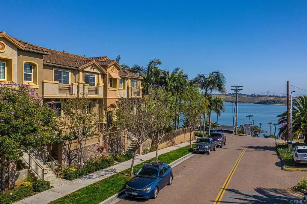 Carlsbad, CA 92008,4053 Aidan CIR