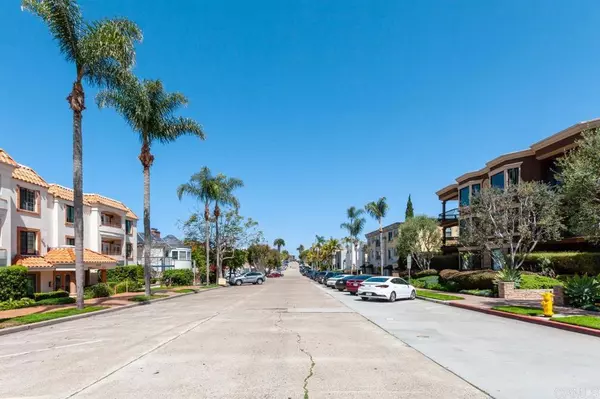 La Jolla, CA 92037,7575 Eads AVE #307