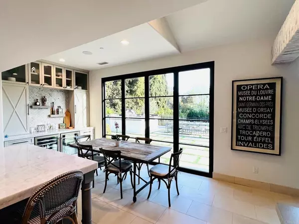 Encinitas, CA 92024,2359 5th ST