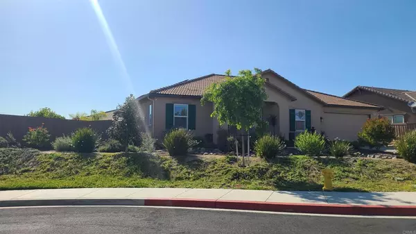 2073 James Gaynor ST, Fallbrook, CA 92028