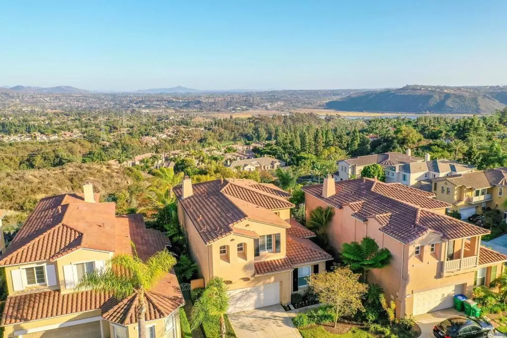 Carlsbad, CA 92011,6789 Frenata PL