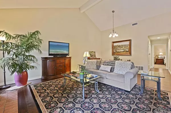 Fallbrook, CA 92028,2704 Almendra CT