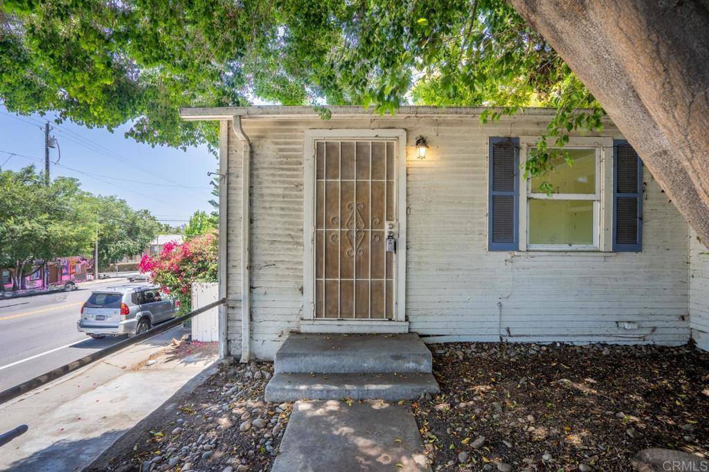 Fallbrook, CA 92028,220 N Mission Rd