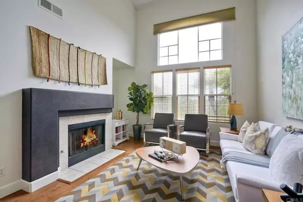 Carlsbad, CA 92011,1632 Cormorant DR