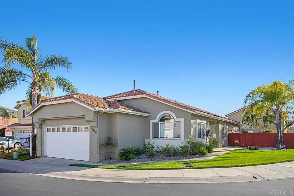 Escondido, CA 92026,29746 Nandina DR