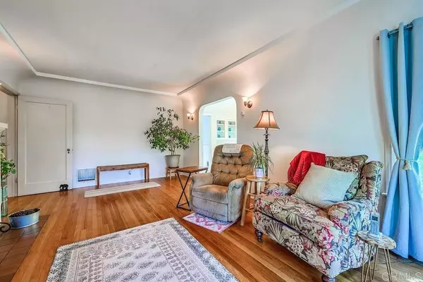 San Jacinto, CA 92583,221 E 2nd ST