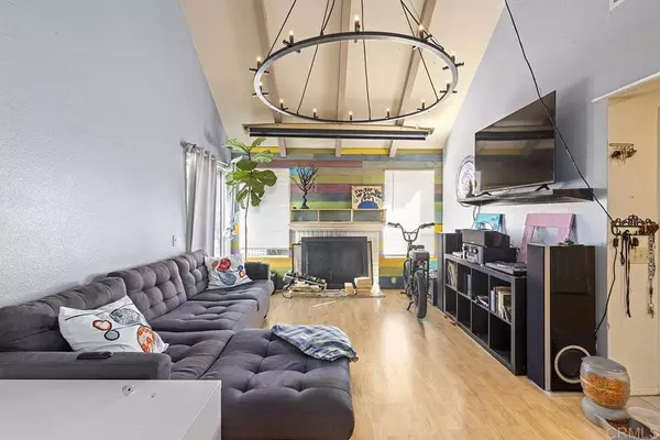 Vista, CA 92081,1876 Teakwood WAY
