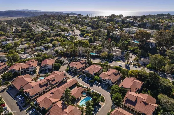 Del Mar, CA 92014,13734 Ruette Le Parc #A