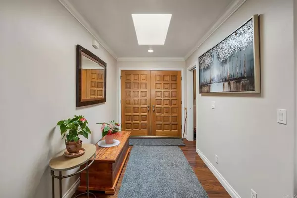 Escondido, CA 92026,1550 W Country Club LN