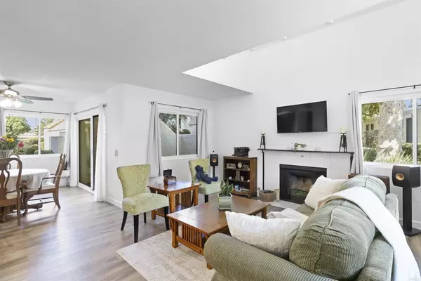 355 N Melrose DR #C, Vista, CA 92083