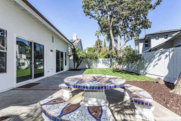 Rancho Santa Fe, CA 92091,15963 Avenida Calma