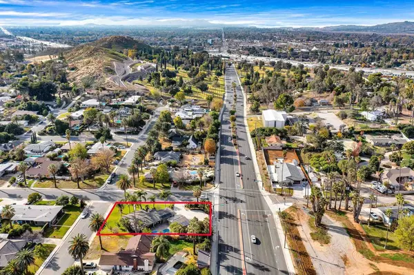 5402 Rumsey Drive, Riverside, CA 92506