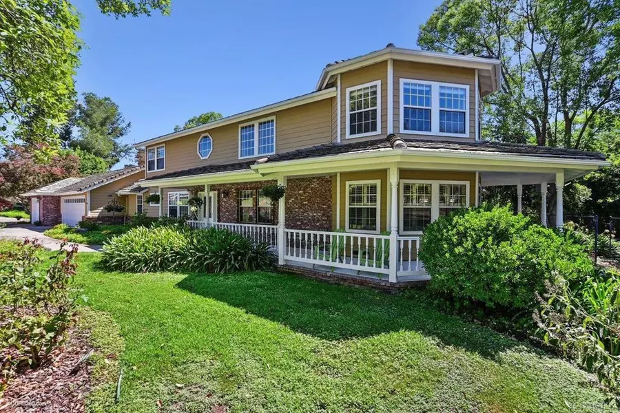 2891 Los Alisos DR, Fallbrook, CA 92028