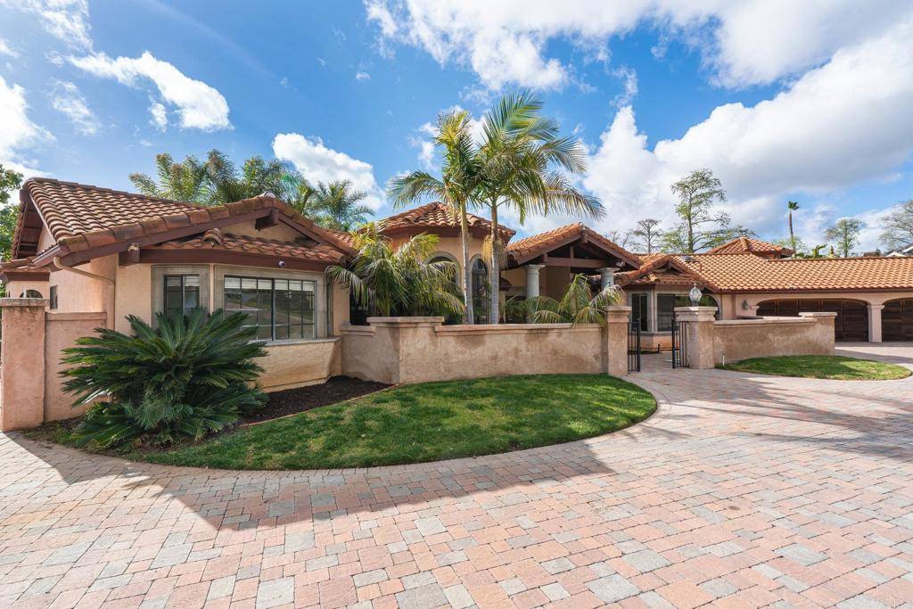 Vista, CA 92084,1129 Sugarbush DR