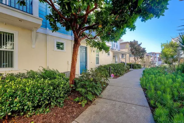 Oceanside, CA 92056,4368 Nautilus WAY #4