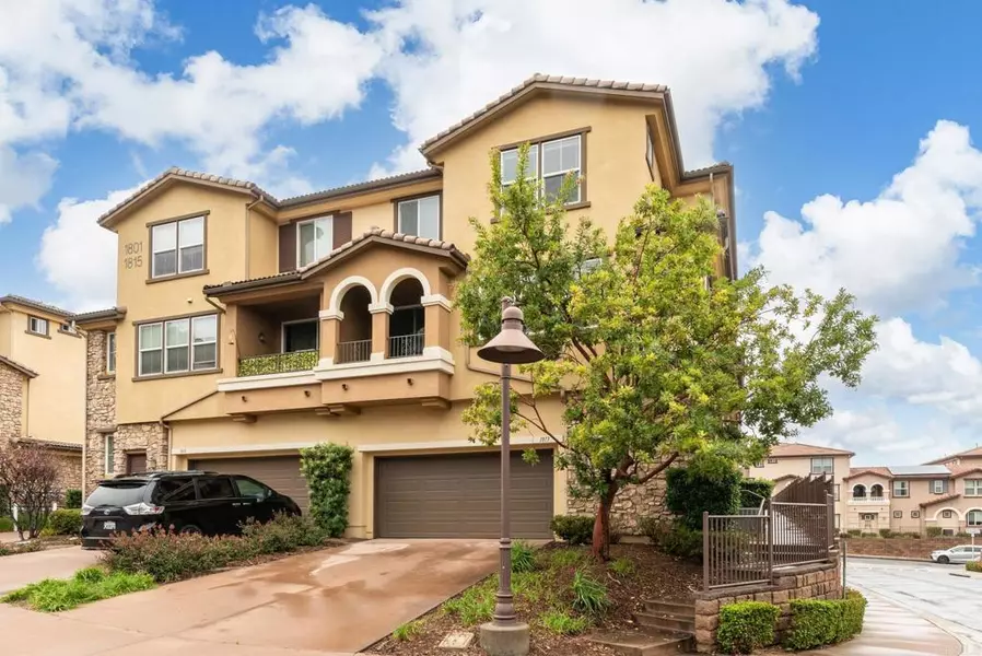 1813 Montilla ST, Santee, CA 92071