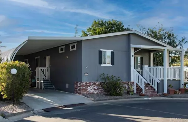 525 W El Norte Parkway #104, Escondido, CA 92026