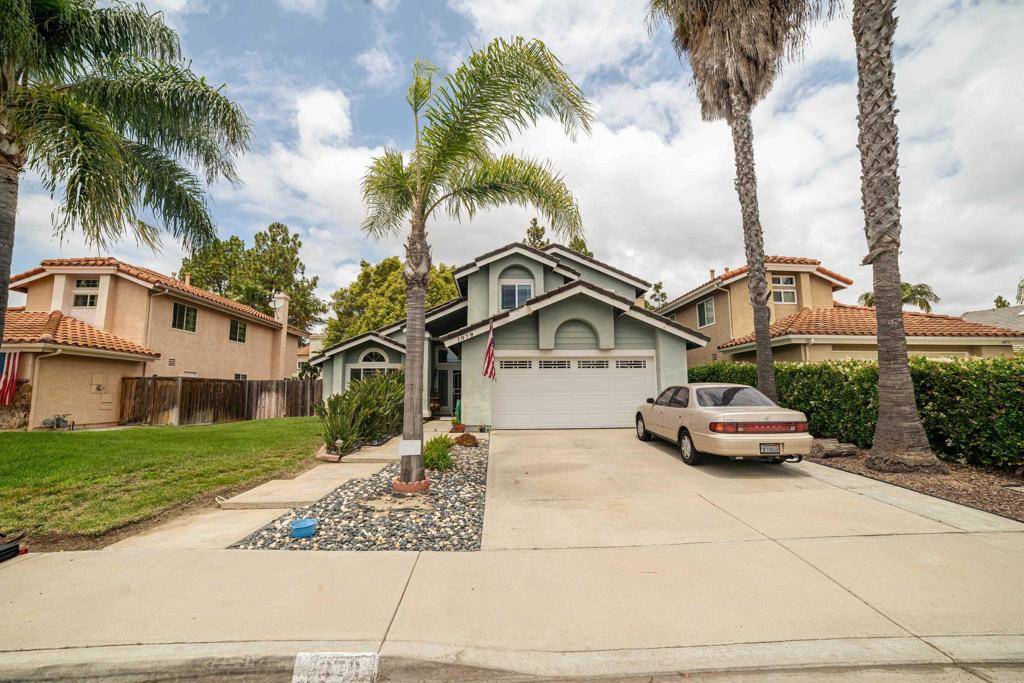 1079 La Tortuga DR, Vista, CA 92081