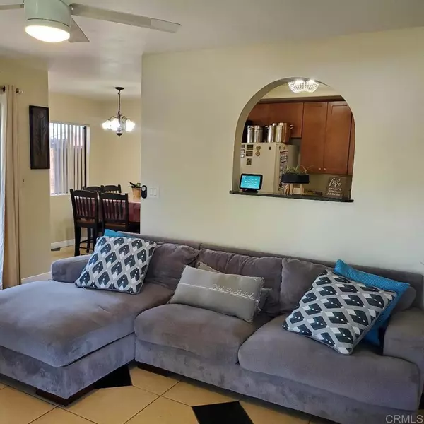 Oceanside, CA 92056,3421 Del Este WAY