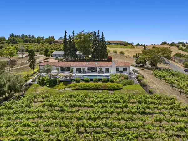Fallbrook, CA 92028,2559 Vista De Palomar