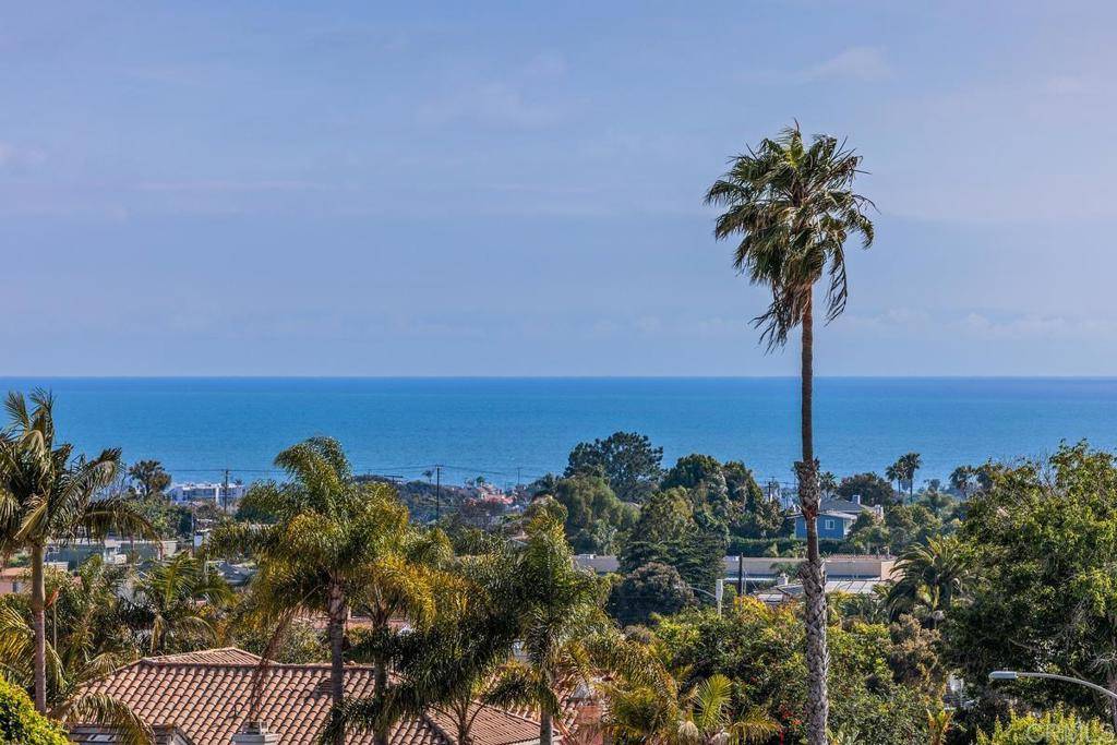 3295 Donna DR, Carlsbad, CA 92008