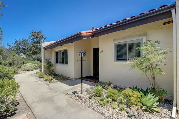 678 Bel Air DR W, Vista, CA 92084