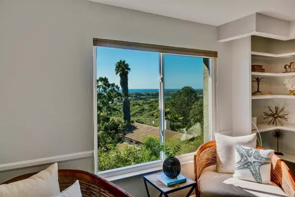 Encinitas, CA 92024,1732 Burgundy RD