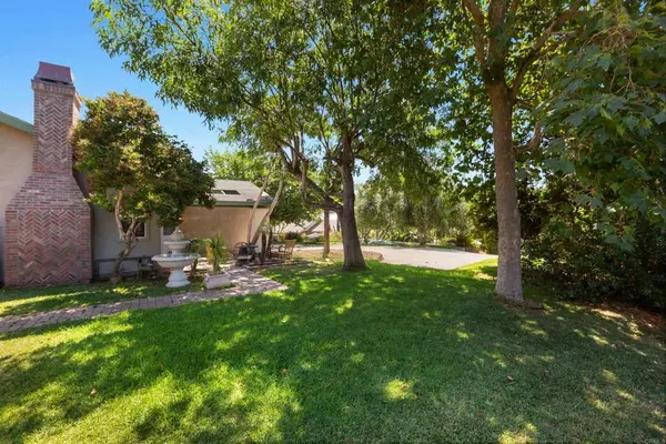 Vista, CA 92084,1448 E Taylor ST