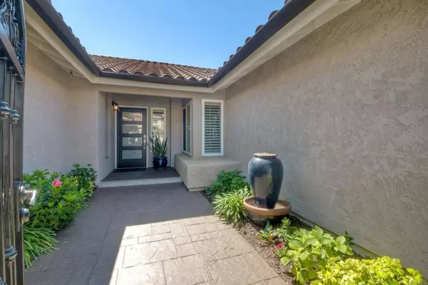 Vista, CA 92081,1153 Columbus Way