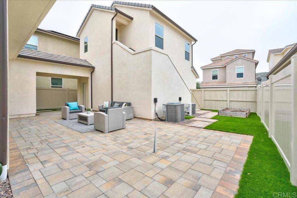 Escondido, CA 92029,21519 Trail Ridge DR