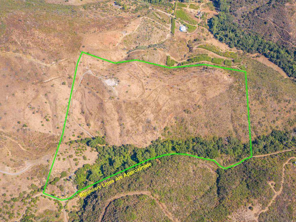 Alex RD, Fallbrook, CA 92028