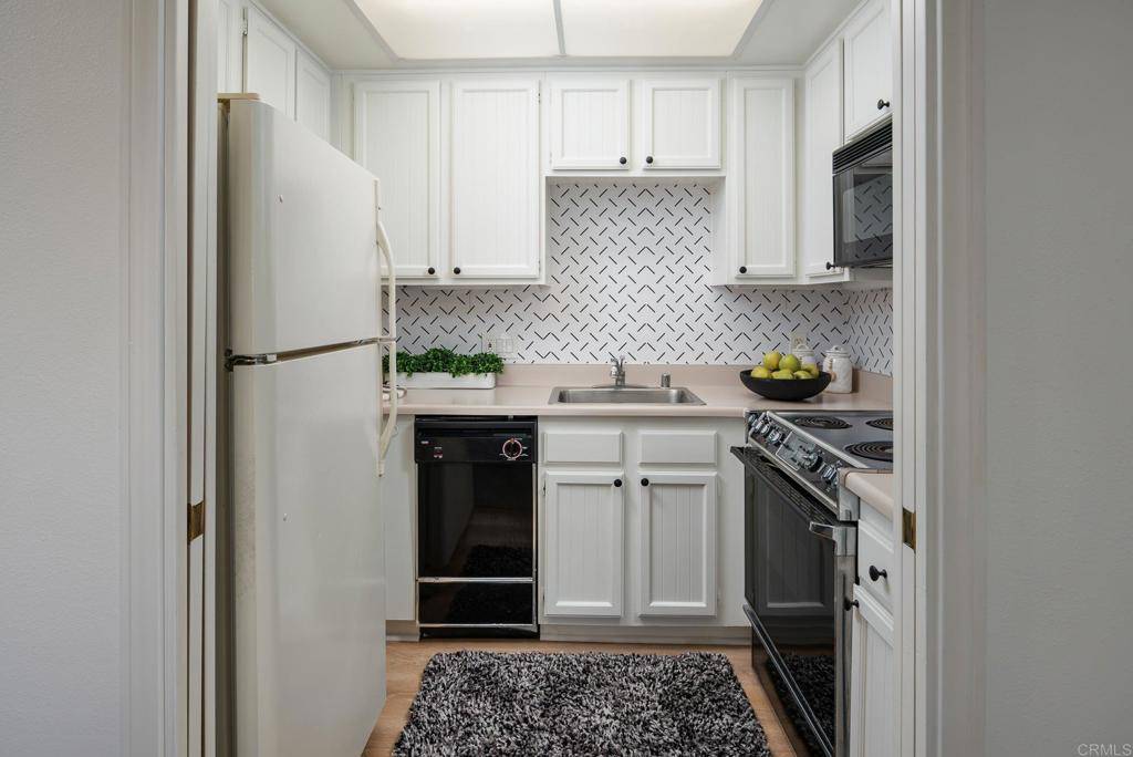 San Marcos, CA 92078,1508 Circa Del Lago #B109