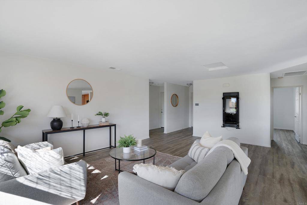 102 Walnut DR, Chula Vista, CA 91911