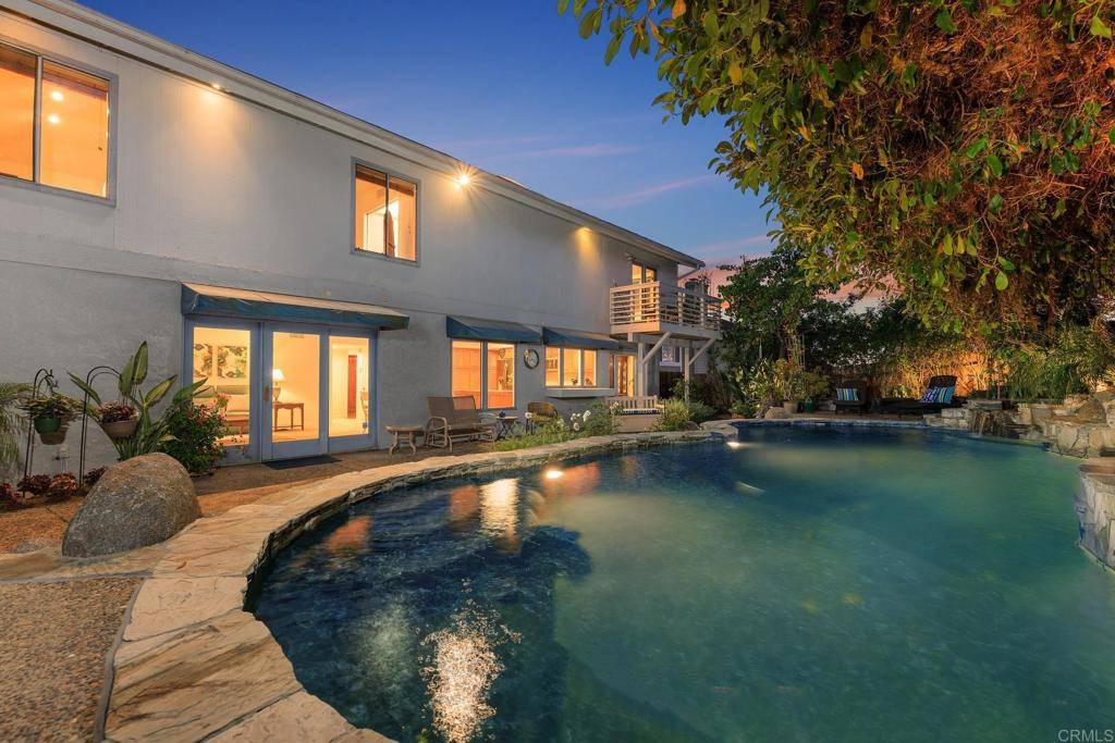 7315 Esfera St., Carlsbad, CA 92009