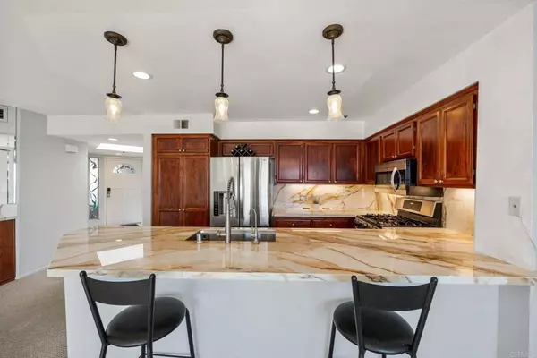 Oceanside, CA 92054,400 N Pacific ST #309