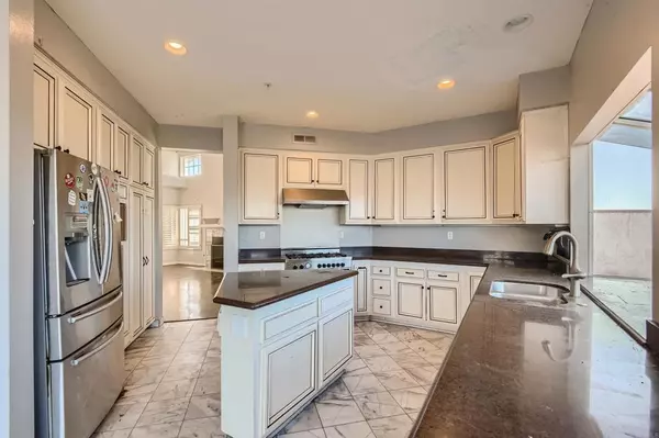 Anaheim, CA 92808,1001 S Mountvale CT
