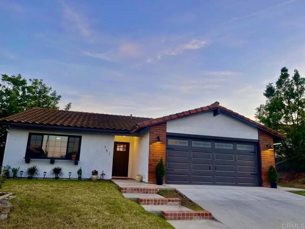 Vista, CA 92084,751 Honeydew LN