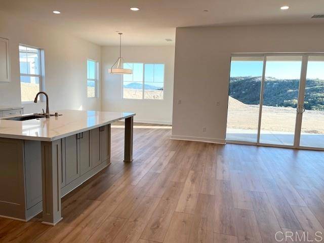 Escondido, CA 92026,1735 FOXBURY GLEN
