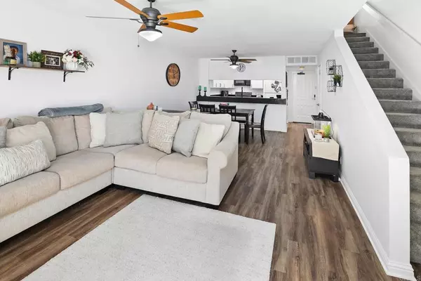 San Diego, CA 92119,7225 Navajo RD #227