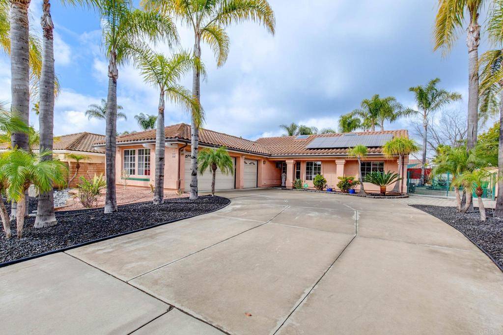 32 Avenida Descanso, Oceanside, CA 92057