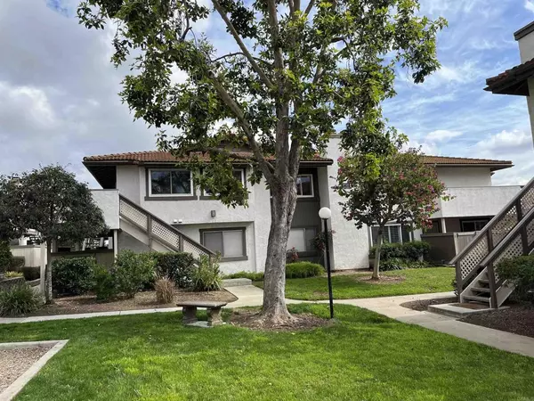 9845 Caspi Gardens DR #2,  Santee,  CA 92071