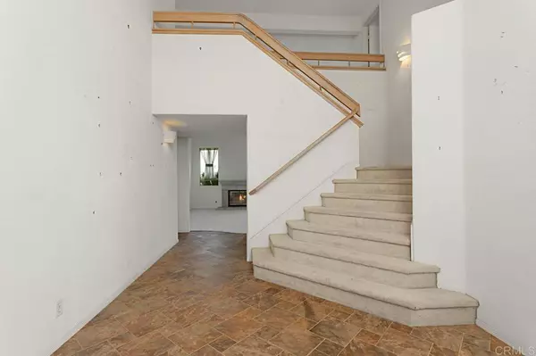 Oceanside, CA 92057,5166 Via Portola